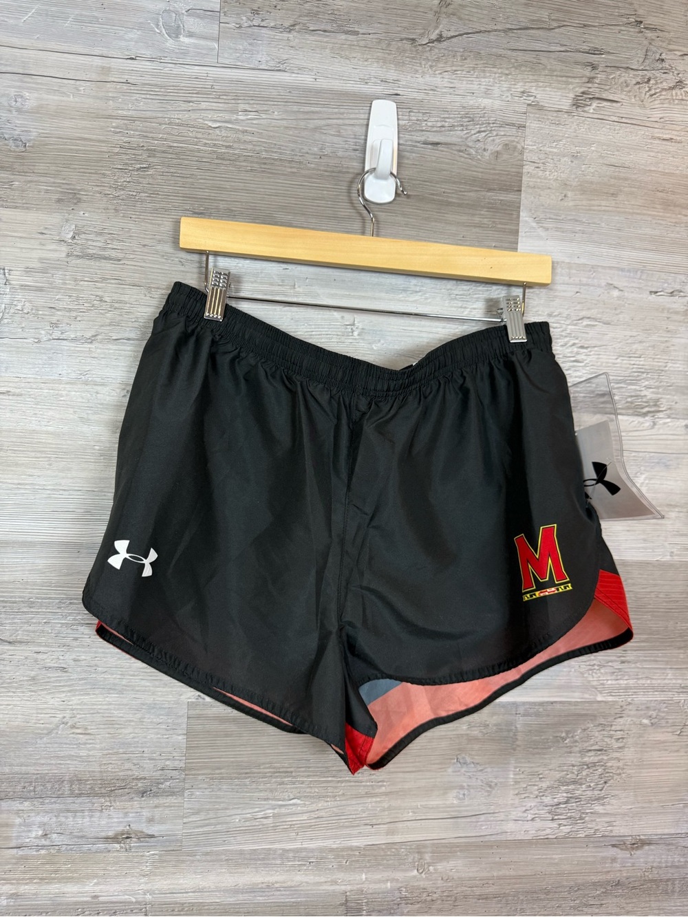 Under Armour Maryland Terps Track Split Running Shorts Mens XL Black Red NWT